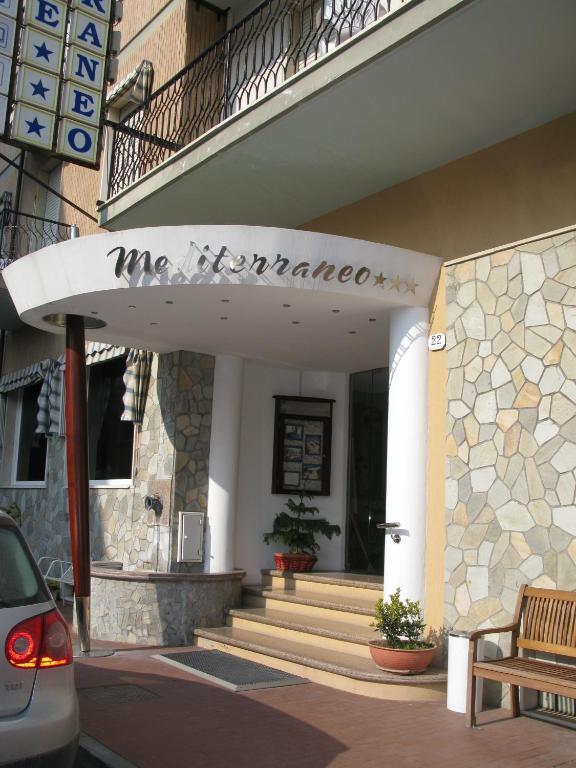 地中海住宅酒店 迪亚诺马里纳 外观 照片